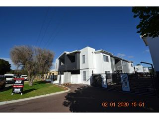 Merrifield Suites - RELAXING AFFORDABLE CHOICE Apartment, Western Australia - 1