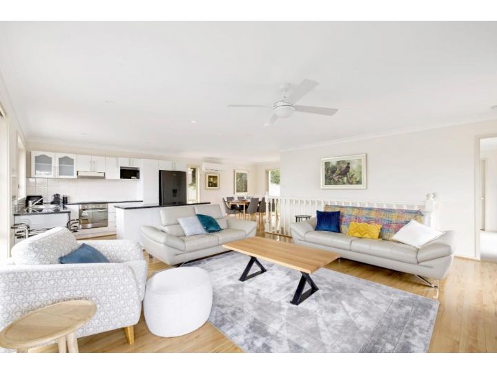 Meters to the Anchorage Port Stephens Guest house, Corlette - imaginea 6