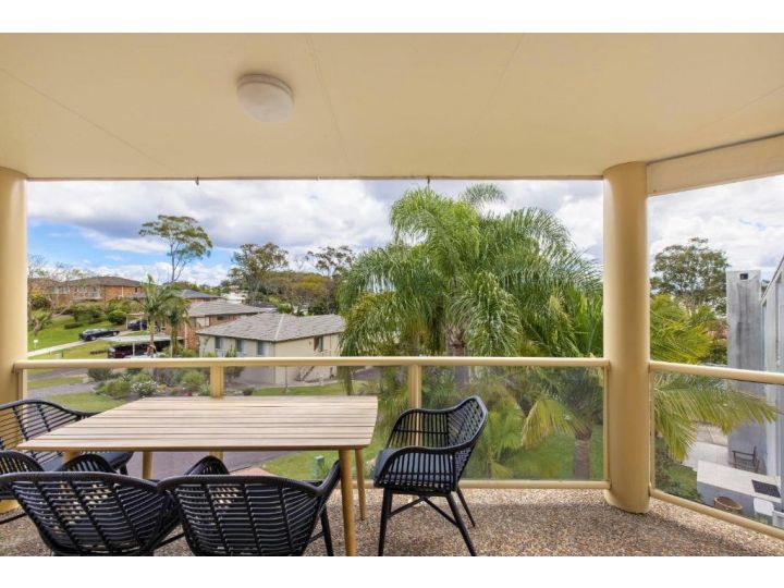 Meters to the Anchorage Port Stephens Guest house, Corlette - imaginea 1