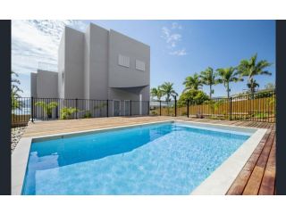 Micado Whitsunday Penthouse 3 Bedroom Apartment, Airlie Beach - 4