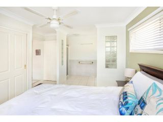 Michael Street 39, Golden Beach Guest house, Caloundra - 5