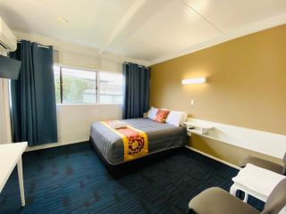 Mid Valley Motel Hotel, Morwell - 2