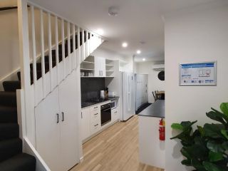 MiHaven Shared Living - Martyn St Hostel, Cairns - 1