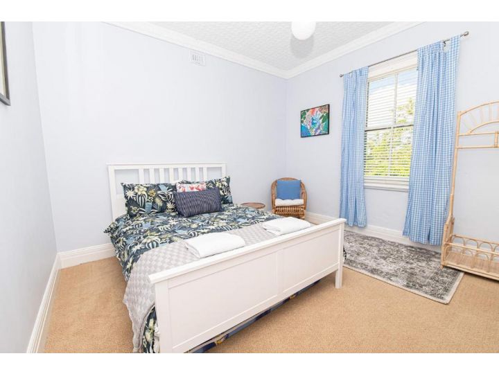 Milltopia, Heritage Listed, Beautiful Terrace with Balcony Guest house, Millthorpe - imaginea 16