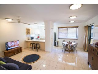 Minnie St 2 Bedroom / 2 Bathroom Apartment Apartment, Cairns - 2