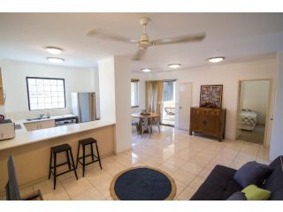 Minnie St 2 Bedroom / 2 Bathroom Apartment Apartment, Cairns - 1