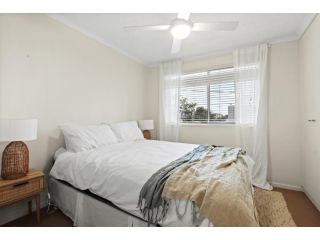 Minya Court 4 12 Esplanade Headland Kings Beach Apartment, Caloundra - 3