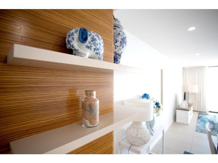 3 Bedroom Ultimate Luxury Waterfront Apartment, Cannonvale - imaginea 20