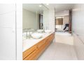3 Bedroom Ultimate Luxury Waterfront Apartment, Cannonvale - thumb 5