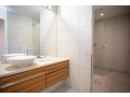 3 Bedroom Ultimate Luxury Waterfront Apartment, Cannonvale - thumb 13