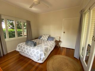 Miss Bullens Cottage Guest house, Yungaburra - 3