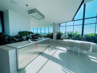 New luxury 1 Bedroom Apartment best location Casino residence tower 1 Apartment, Gold Coast - 4