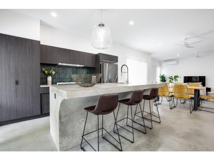 Elegant Modern Concrete 4 BR Family Beach Home Guest house, Australia - imaginea 15