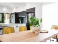 Elegant Modern Concrete 4 BR Family Beach Home Guest house, Australia - thumb 13