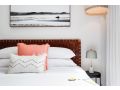 Elegant Modern Concrete 4 BR Family Beach Home Guest house, Australia - thumb 11