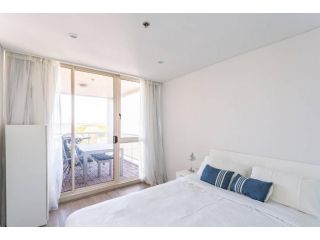 Modern and stylish 1 bedroom Apartment, Sydney - 4