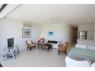 Delightful family apartment in modern complex Apartment, Sunshine Beach - 4