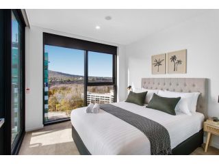 Modern CBD Unit with Stunning Balcony Views & Gym Apartment, Canberra - 5