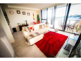 Modern, Clean, Luxury at the Right Price..... Apartment, Maribyrnong - 1