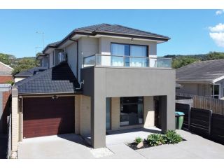 Modern Coastal Townhouse @ the Beach Guest house, Dromana - 2