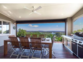 Modern Contemporary living in the heart of Noosa Guest house, Noosa Heads - 2