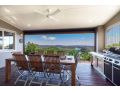 Modern Contemporary living in the heart of Noosa Guest house, Noosa Heads - thumb 2