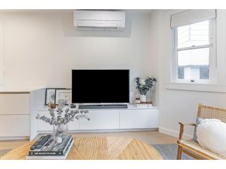 MODERN DOUBLE BAY APARTMENT // 2 MIN WALK TO BEACH Apartment, Sydney - 3