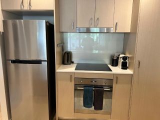 Envy Luxe 1 BR Executive Apartment in the heart of Braddon Wine Wifi Netflix Secure Parking Canberra Apartment, Canberra - 5