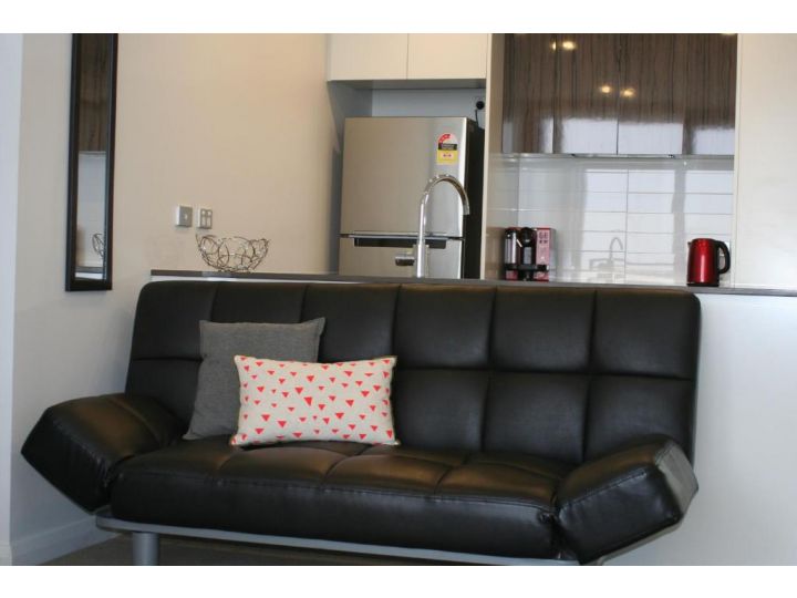 Governor Luxe 1 BR Apartment in the heart of Barton WiFi Netflix Gym Wine Secure Parking Canberra Apartment, Kingston - imaginea 15