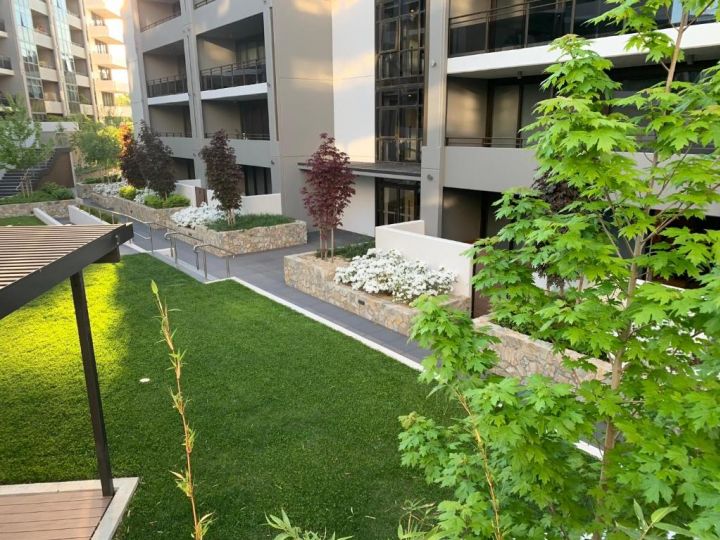 Governor Luxe 1 BR Apartment in the heart of Barton WiFi Netflix Gym Wine Secure Parking Canberra Apartment, Kingston - imaginea 12