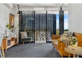Modern Fremantle Living Apartment, Fremantle - 1