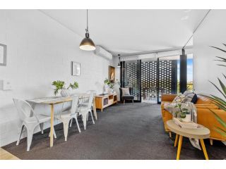 Modern Fremantle Living Apartment, Fremantle - 3
