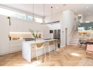 Modern Luxury Minutes From Coogee Beach Guest house, Sydney - 4