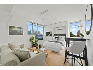 Modern Potts Point Studio Apartment, Sydney - 2