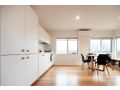 Modern self contained unit with stunning 180 degree views! Parking and WiFi Apartment, Kings Park - thumb 2