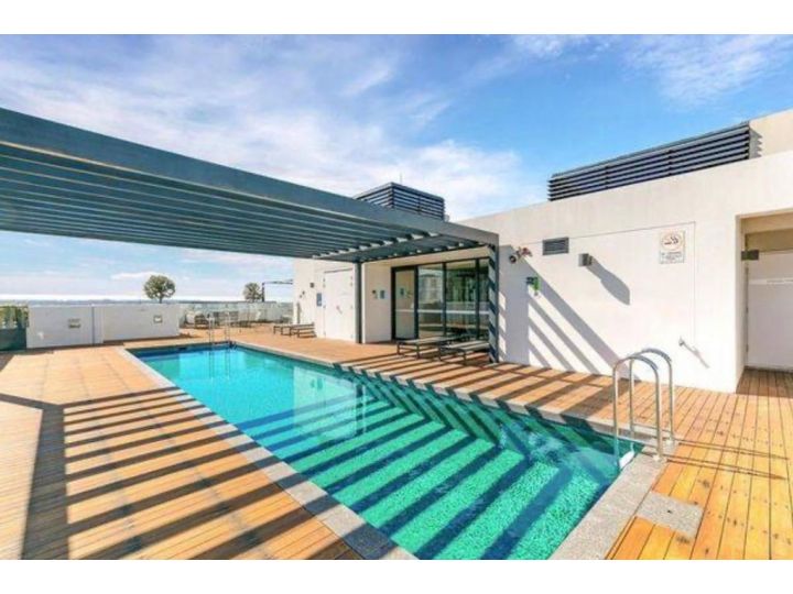 Modern Spacious City Pad with Rooftop Pool and Gym Apartment, Sydney - imaginea 6