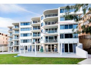 Monterey Lodge Unit 10, 27 Warne Terrace. Kings Beach Apartment, Caloundra - 1