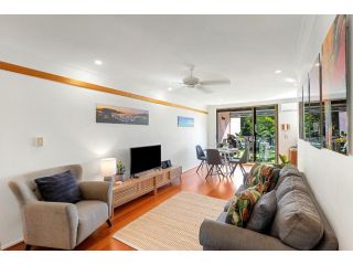 Montipora Unit 3 - In the heart of Airlie, wi-fi and Netflix Apartment, Airlie Beach - 2