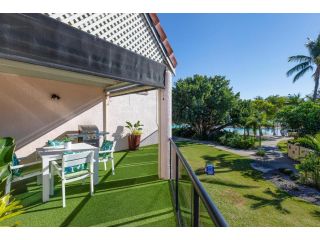 Montipora Unit 3 - In the heart of Airlie, wi-fi and Netflix Apartment, Airlie Beach - 3
