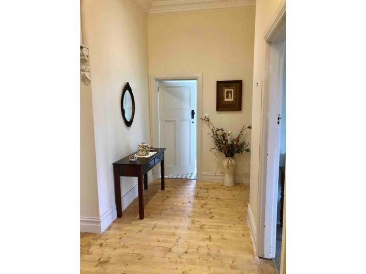 Montreux on HighCountry feel just minutes from CBD Guest house, Australia - imaginea 10
