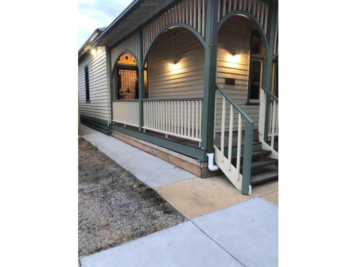 Montreux on HighCountry feel just minutes from CBD Guest house, Australia - imaginea 15