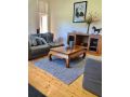 Montreux on HighCountry feel just minutes from CBD Guest house, Australia - thumb 17