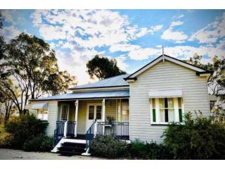 Montrose Farm Lodge - Charming 2 bedroom cottage Guest house, Queensland - 2