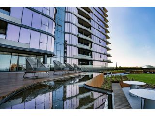 Moody Moon Apartment @ Sky Garden - Glen Waverley Apartment, Glen Waverley - 1