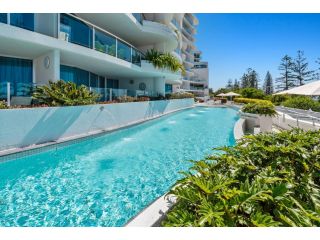 Sirocco 906 by G1 Holidays - Two Bedroom Beachfront Apartment in Sirocco Resort Apartment, Mooloolaba - 3