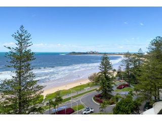 Sirocco 906 by G1 Holidays - Two Bedroom Beachfront Apartment in Sirocco Resort Apartment, Mooloolaba - 4