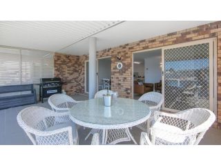 Moondance Unit 2 Waterfront paradise Apartment, Yamba - 5