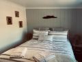 The Artists Cottage - absolute waterfront Bed and breakfast, Strahan - thumb 1