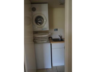 Moorings Beach Resort Hotel, Caloundra - 3