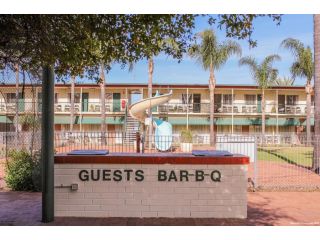 Motel Riverina Hotel, Leeton - 3